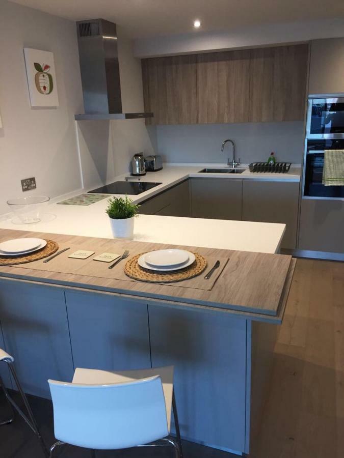 Saltwater Suites At Fistral Ньюки Экстерьер фото