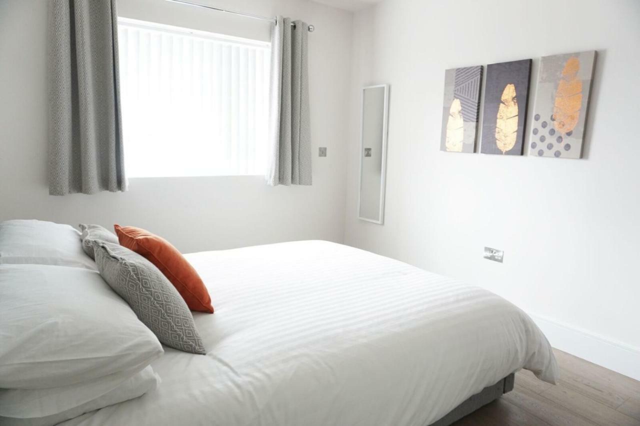 Saltwater Suites At Fistral Ньюки Экстерьер фото